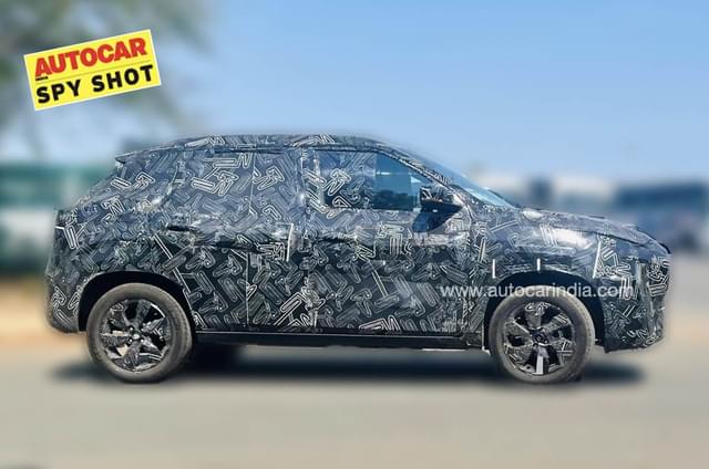 Nissan Magnite facelift launch on October 4